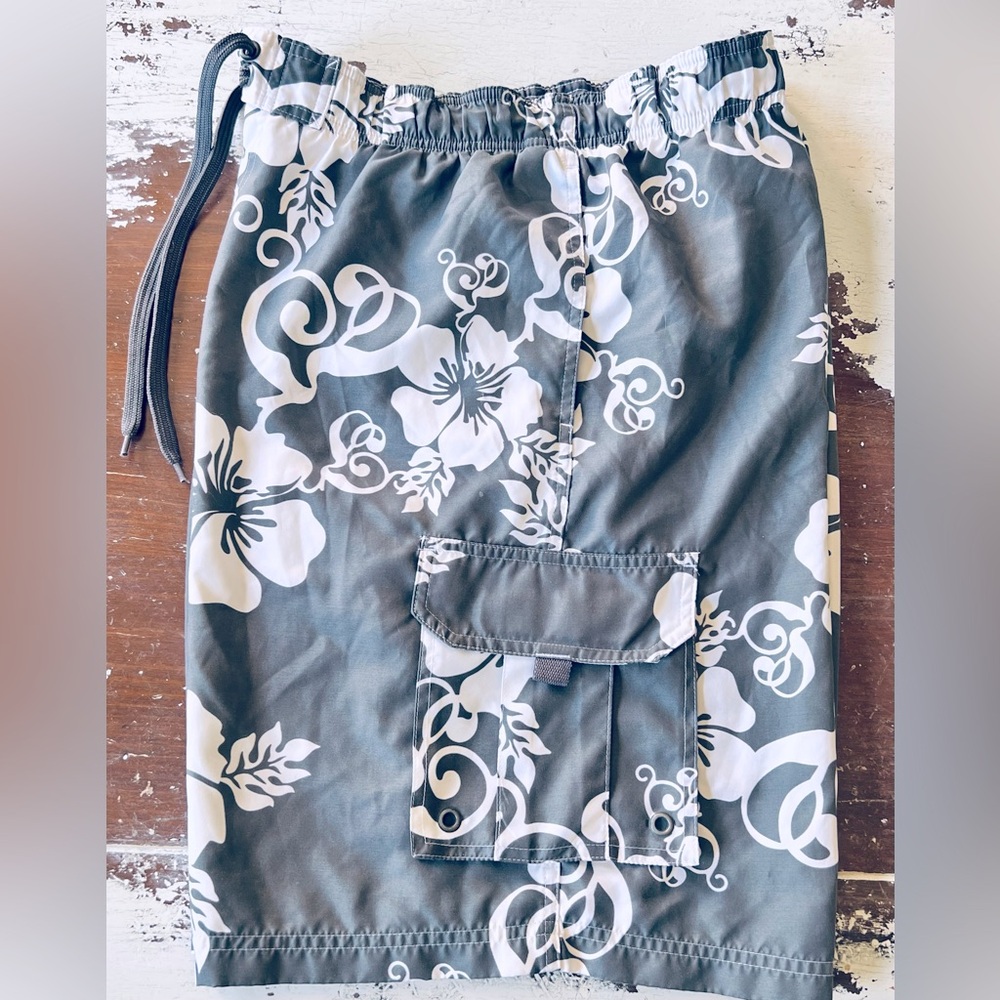 Men’s Hawaiian Swim Trunks